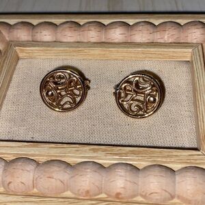 Vintage Sarah Coventry Gold Circular Filigree Clip Earrings